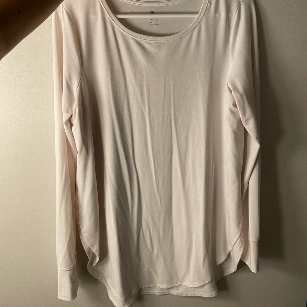 Lightweight active wear